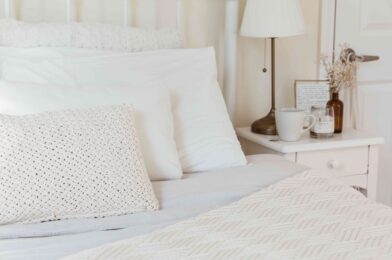 8 smart ways to warm the bedroom in winter